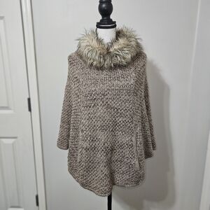 Steve Madden Brown and Cream Knit Poncho Faux Fur Collar Size OSFM